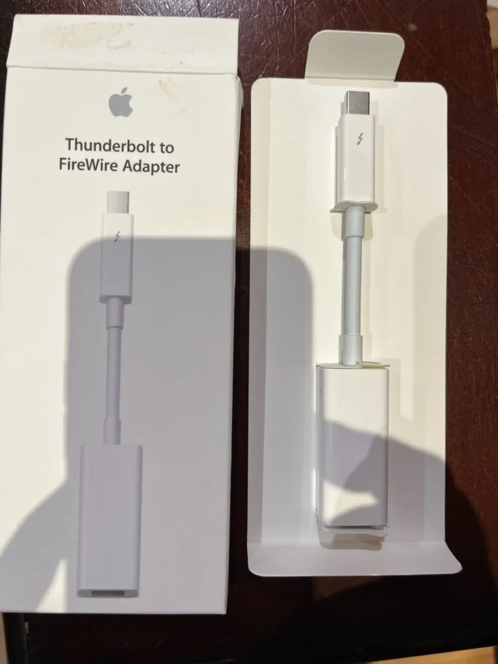 Apple Thunderbolt to FireWire MD464ZM/A BRAND NEW in Box